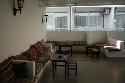 Yarar Hotel