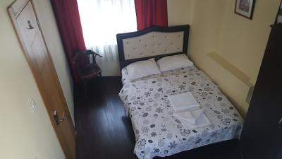 Metropolis Hostel