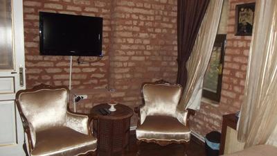 Palation House