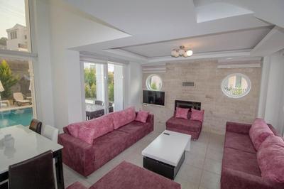 Oriana Villa