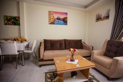 Golden Saray Apart