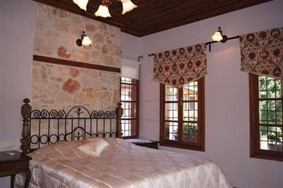 Candle Suites