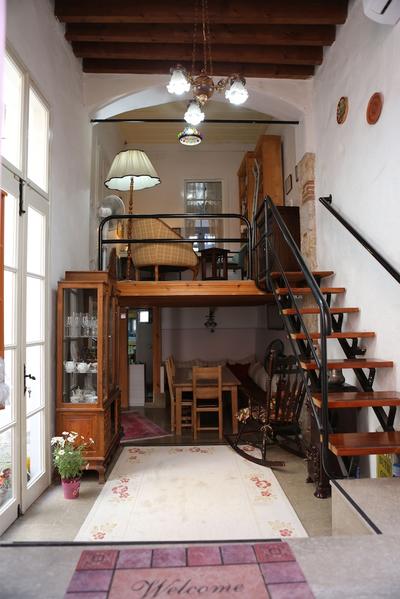 Eolya Guest House