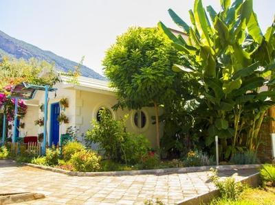 Sunmed Lodge