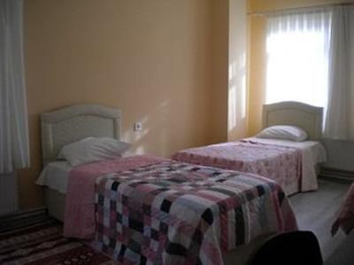Bahar Hostel