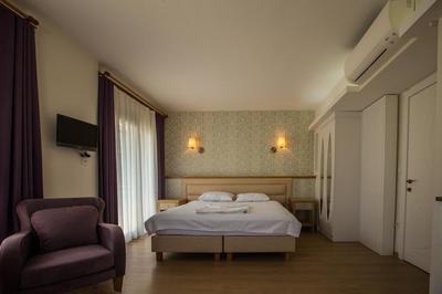 Clementine Suites