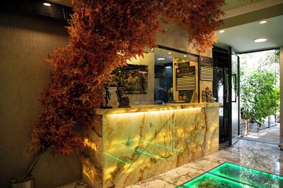 Hera Suites & Residence