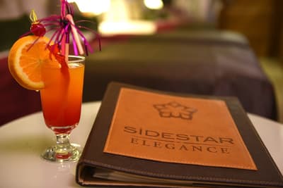 Side Star Elegance