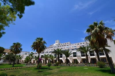 Azka Otel