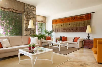 Marti La Perla  +16 AGE ADULT ONLY