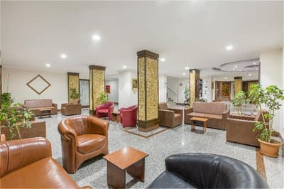 Side Resort Annex