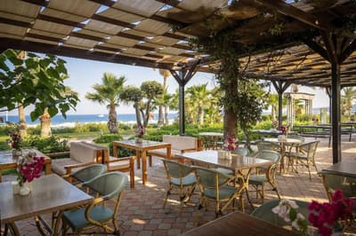 Loceanica Beach Resort