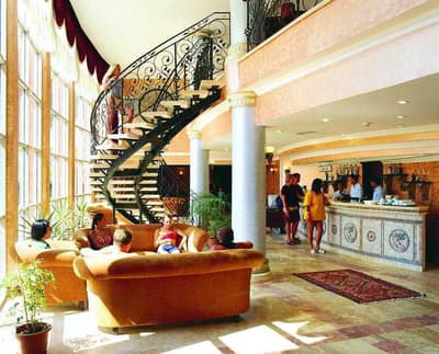 Royal Atlantis Resort Spa