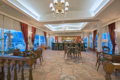 Antique Roman Palace Museum Hotel +16