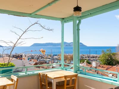 Kuytu Bed & Breakfast