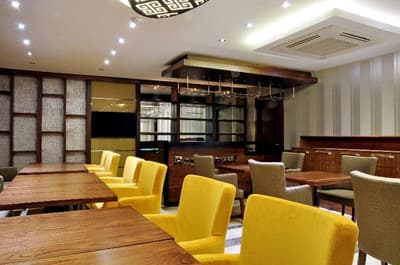 Avin Hotel Konak