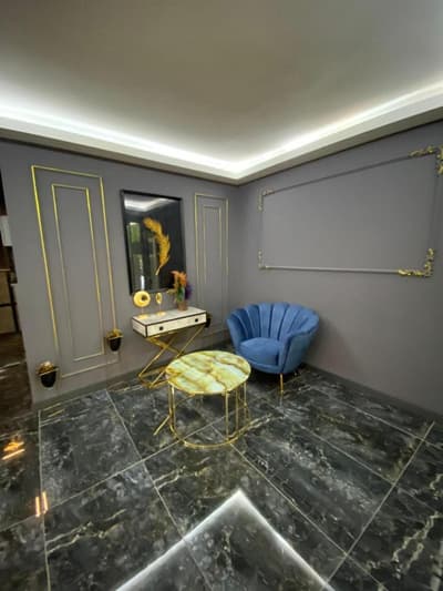 216 Palace Suite