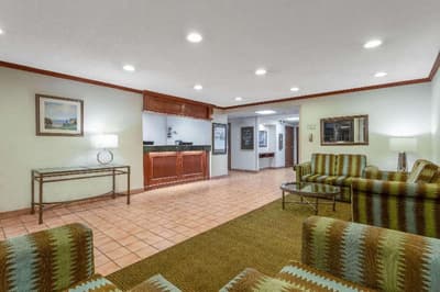 La Quinta Inn Indianapolis East / Post Drive