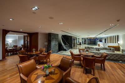 Nova Plaza Crystal Hotel