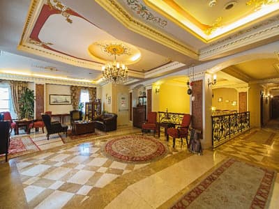 Acra Hotel