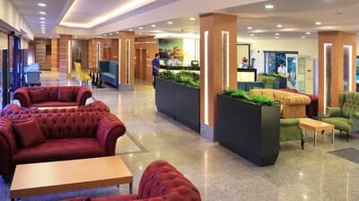Club Aqua Plaza