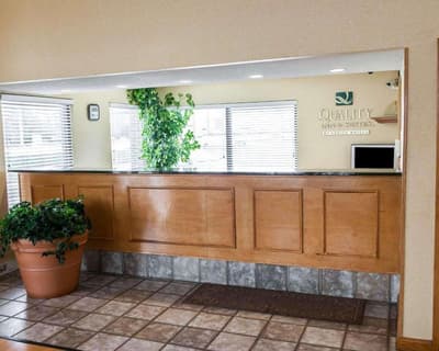 Quality Inn & Suites