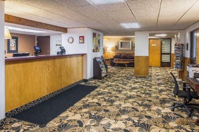 Econo Lodge Duluth Near Miller Hill Mall