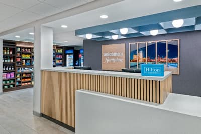 Hampton Inn & Suites Cleveland Beachwood