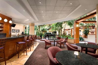 Embassy Suites by Hilton Tampa USF Near Busch Gard