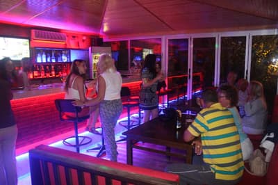 Sebnem Apart & Studio