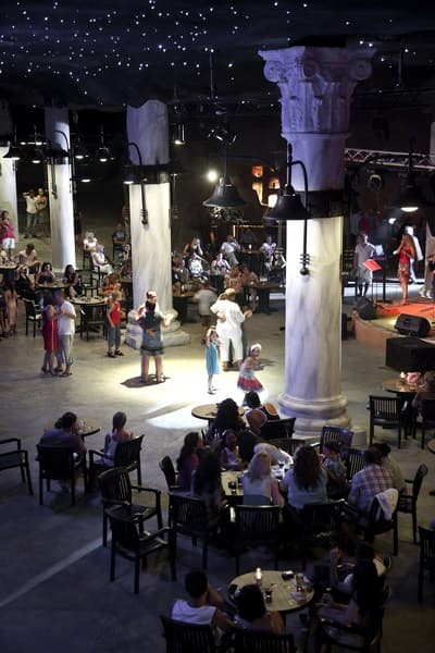 Starlight Resort Hotel