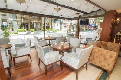 Nova Plaza Park Hotel