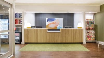 Spark by Hilton Charlotte Tyvola I-77