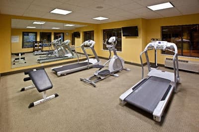 Holiday Inn Express & Suites Indianapolis East