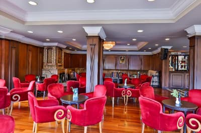 Grand Abant Hotel (Buyuk Abant Hotel)