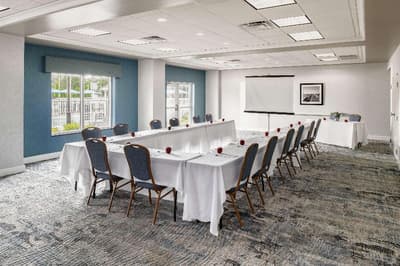Hampton Inn & Suites Cape Cod-West Yarmouth