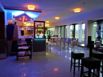 Ootel.com - Hotel & Hostel