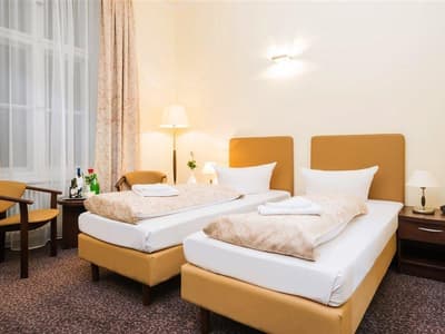 Upper Room Hotel