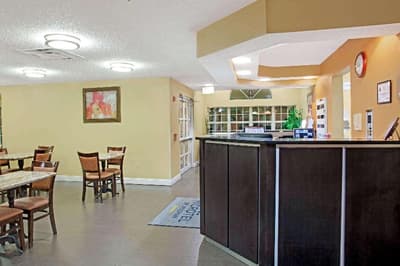 Microtel Inn & Suites By Wyndham Charlotte/Univer