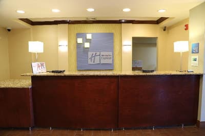 Holiday Inn Express & Suites Cleveland