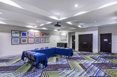 Holiday Inn Express & Suites Austin NW- Lakeway