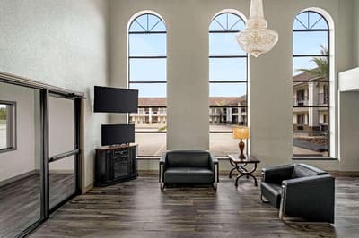 Super 8 by Wyndham Houston/Dtwn/I-610