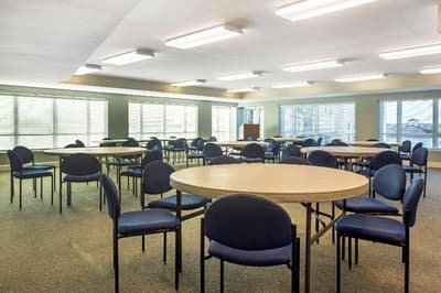 Bluegreen Vacations Horizon at 77th, an Ascend Res