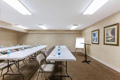 Super 8 by Wyndham Jacksonville AR