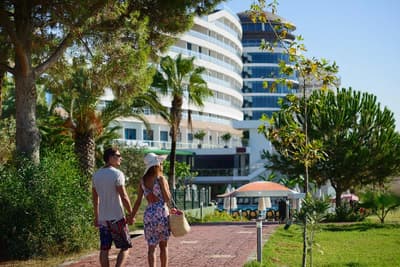 Raymar Hotel
