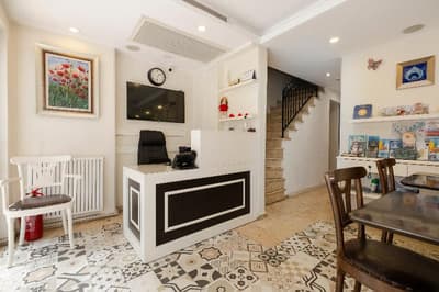 Ten Rooms Hotel
