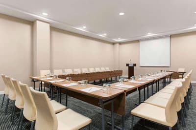 Ramada Encore By Wyndham Istanbul Kartal Hotel