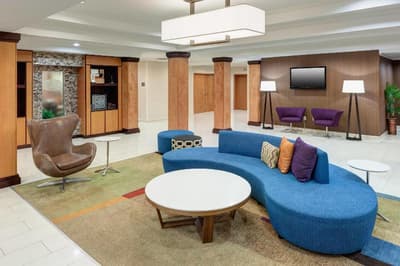 Fairfield Inn & Suites by Marriott Butler Blvd