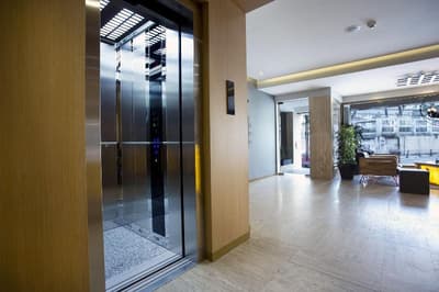 Tan Hotel