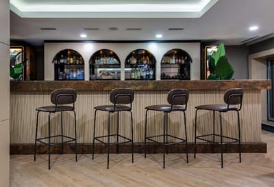 Doubletree By Hilton Van